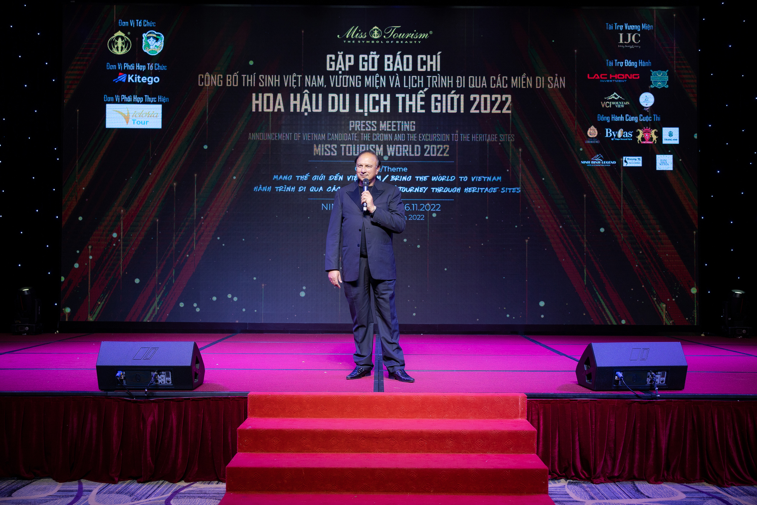 Ông John Singh - Chủ tịch Miss Tourism World: Chính phủ Việt Nam đã nhìn thấy cơ hội từ du lịch - ngành kinh tế triệu đô này sẽ mang lại sự phát triển cho kinh tế của Việt Nam